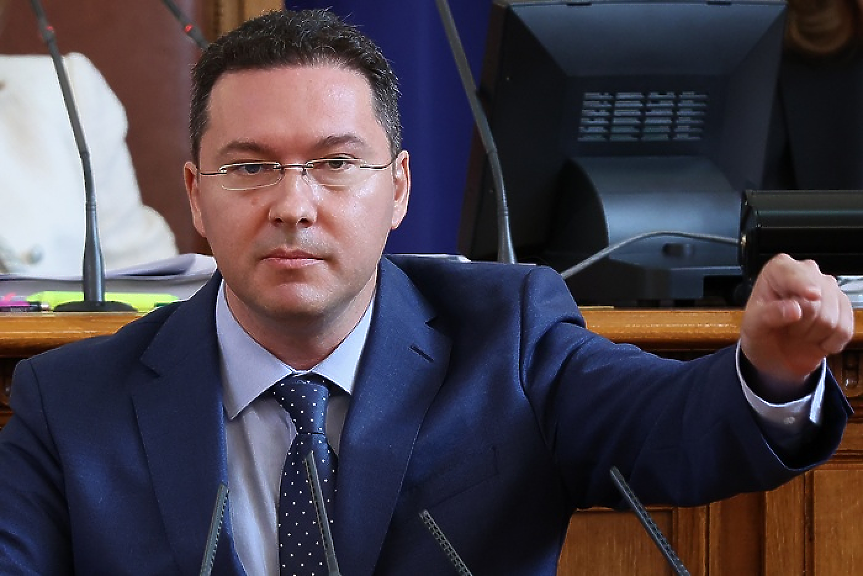 Даниел Митов: Няма смисъл от нови избори, трябва да променим Конституцията