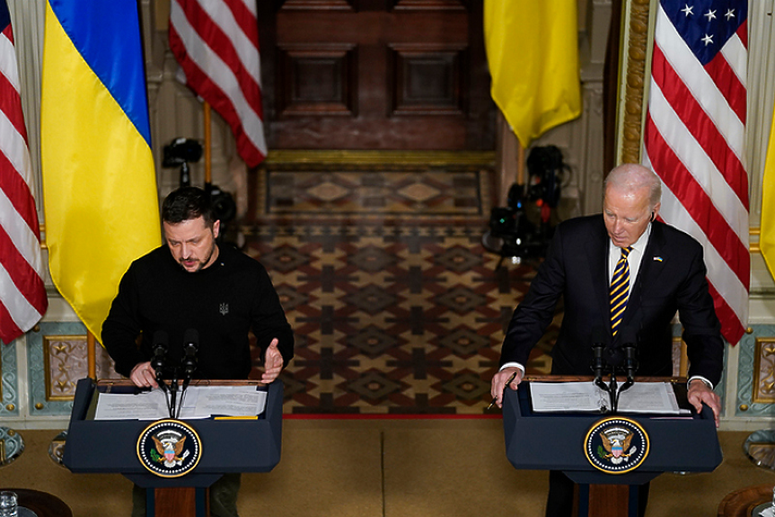 Байдън увери Зеленски: Няма да обърнем гръб на Украйна (ВИДЕО)