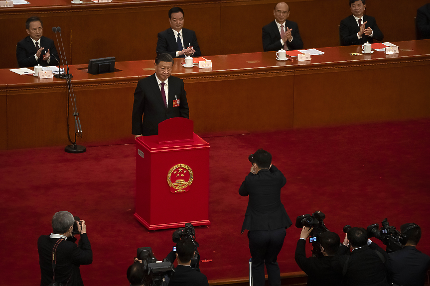 В Китай арестуваха бивш председател на държавна банка по подозрение в корупция