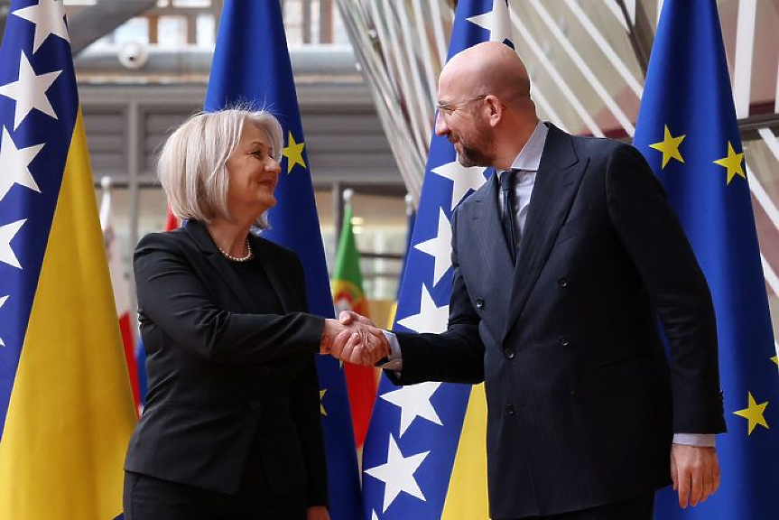 ЕС започва преговори с Босна