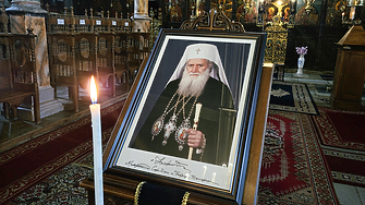 Смъртта на патриарха: как световните агенции отразиха новината
