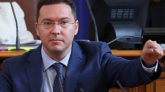 "Ябълката на раздора" - Даниел Митов се отказа за външен министър