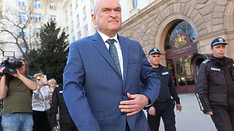 Служебният премиер Димитър Главчев вече е и министър на външните