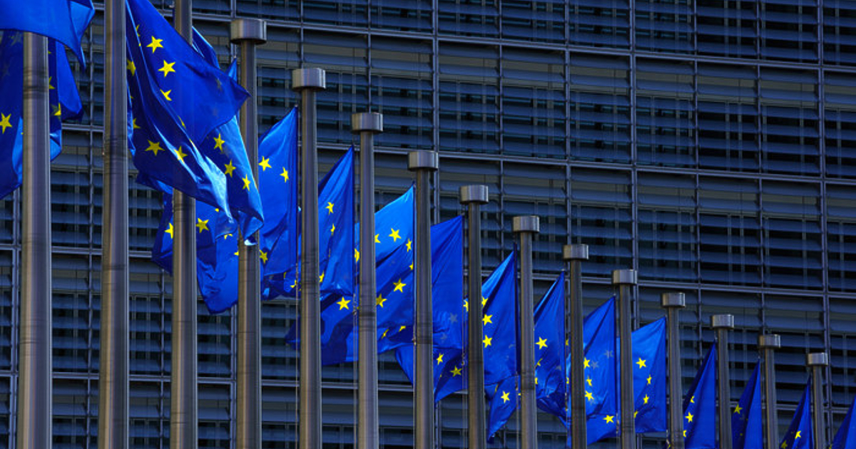 Европейската комисия обсъжда налагането на санкции за внос на втечнен