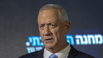 Бени Ганц министър в израелския военен кабинет заплаши да напусне