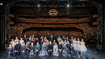 Поради големия интерес на публиката Фантомът на операта от Бродуей