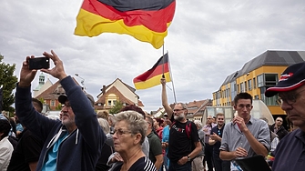 Политик от крайнодясната германска партия Алтернатива за Германия бе нападнат
