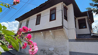 Фондацията на Манол Пейков купи 2/3 от къщата на Димитър Талев в Прилеп