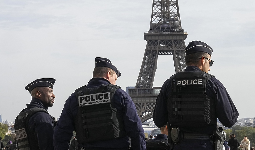 В Париж арестуваха руснак с експлозиви край летището 