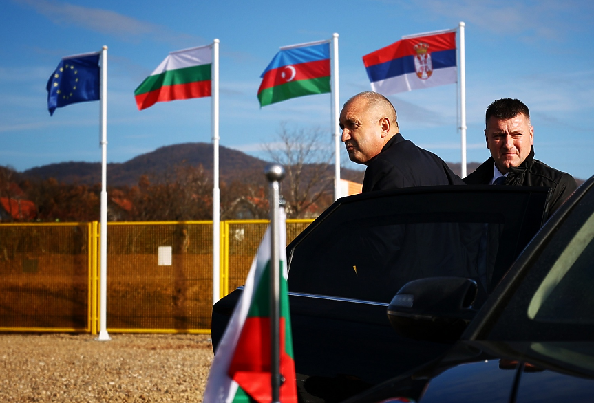 Радев отказа да води делегацията в НАТО, не е съгласен с българската позиция