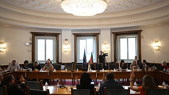 Временната комисия за правилника на парламента отхвърли предложение на Георги