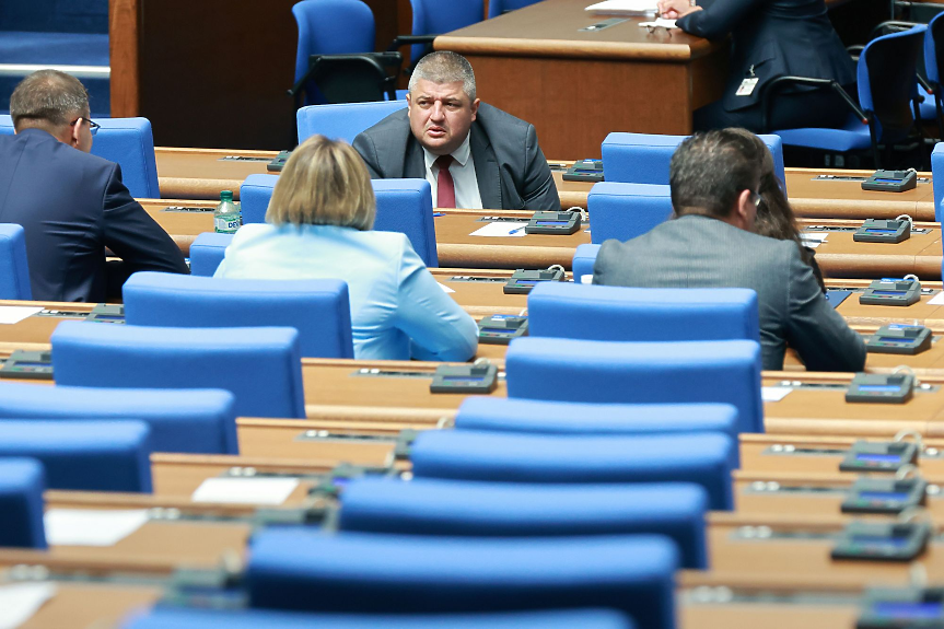 Пеевският Байрам оглави ключовата бюджетна комисия, Борисов - отново външна