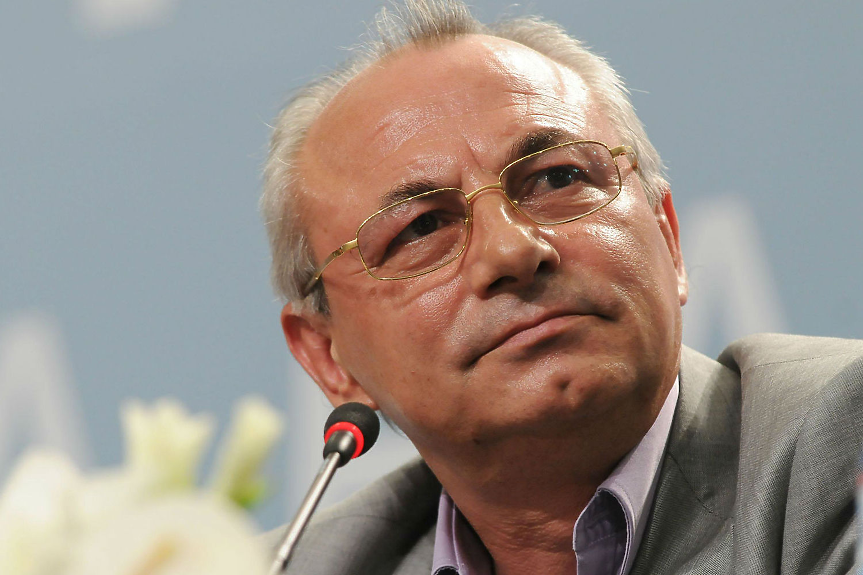 Ахмед Доган поиска оставката на Пеевски: Има опит за преврат