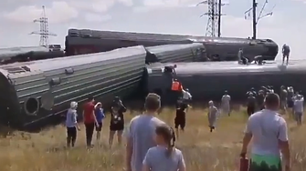 Около 140 ранени в Русия при дерайлиране на влак край Волгоград (ВИДЕО)