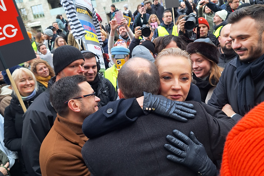 Руската опозиция на митинг в Берлин в опит да се обедини (СНИМКИ)