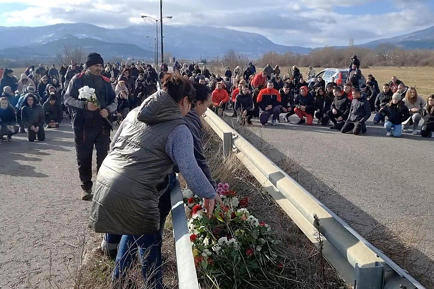 Предават на съд собственика на конете, заради които загина момиче