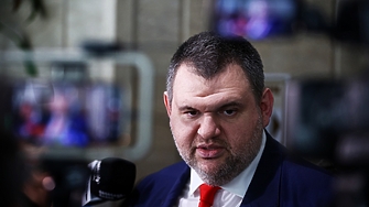 Ще получат ли пак 9% ДДС ресторантьорите? Пеевски се зае с въпроса