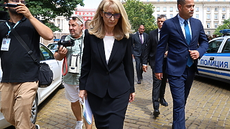 Сметната палата си купила 25 автомобила в нарушение на закона