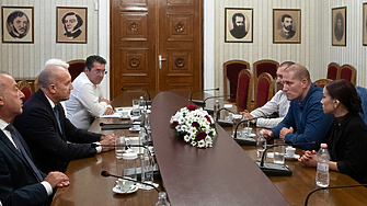Президентът ще подаде сигнали за злоупотреби във ВМЗ-Сопот