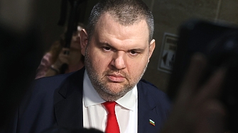 Пеевски след разговор с Желязков: Дали Борисов ще хвърли държавата в бездната