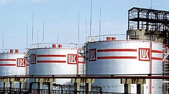 "Престъпен заговор и особено големи размери..." Законът се стовари върху четирима, точили дизел от "Лукойл"