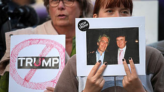 Тръмп е знаел  за трафика на непълнолетни момичета от Епстийн и се е възползвал от тях, твърдят демократи