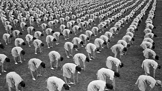 Гърция въвежда доброволна казарма за жени от догодина