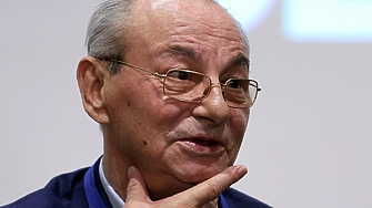 "Като ви видях, направо се изкефих..." Доган отново почетен председател - на новата ПП Алианс за права и свободи