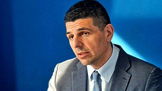 Мирчев: Въпросният носорог звъни постоянно на бизнесмени, а ако не звъни - се притискат през институциите