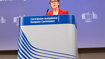 ЕК предлага автоматично включване в допълнителни пенсионни схеми