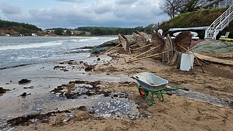 ДЕНЯТ В НЯКОЛКО РЕДА: нов опит за бюджет, БСП и властта, тайнствен танкер край Ахтопол