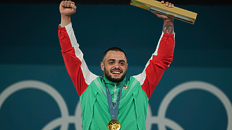 Официално: Карлос Насар ще вдига за България