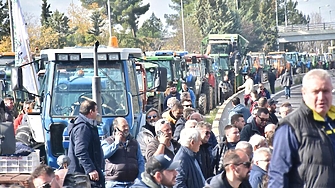 Земеделски бунтове заради спрени европейски субсидии блокират Гърция 