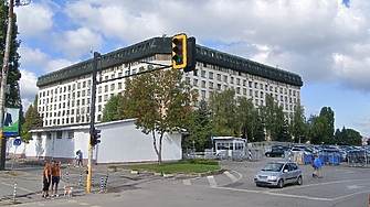 Правят щаб на НАТО в София, местят министерство в Техпарка