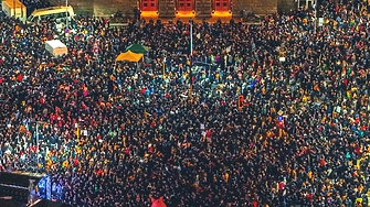 След пируетите с бюджета: вдигат нов протест срещу властта в София