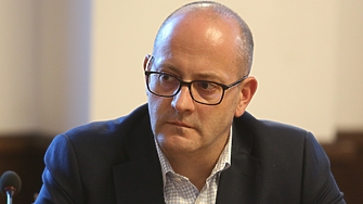 "От думите на Радев за Украйна излиза, че на жертвата не трябва да се помага"