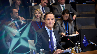 Рюте: НАТО е готова да защити своите 1 милиард жители