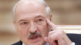 Лукашенко помилва 123-ма затворници, сред тях Нобелов лауреат за мир и известни опозиционери