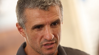 "Подмяна с чужди лица": как кметът на Ботевград забрани хепънинга на Пеевски