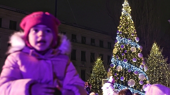 Температурите падат, на Бъдни вечер ще вали сняг