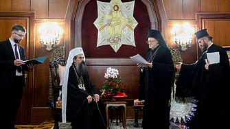 Вселенският патриарх и Даниил заедно на литургия в Истанбул