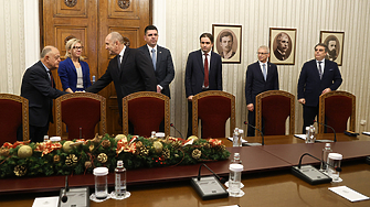 Страхът от сглобка на ПП-ДБ с Радев: каква е дилемата