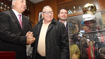 Поклонението пред големия Димитър Пенев е днес