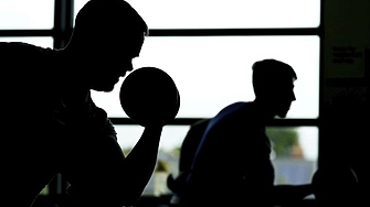 Бръснарници, фитнеси, паркинги - властите със сигнали за поскъпнали услуги