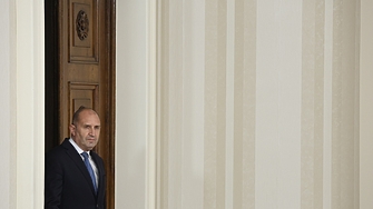 ДЕНЯТ В НЯКОЛКО РЕДА: Радев каза "хоп"