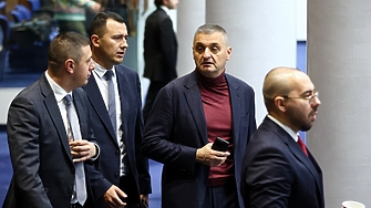 Как коалиционните партньори предложиха скенери, от които коалиционните партньори се отричат