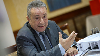 Проф. Янаки Стоилов ще е докладчик по конституционното дело - законен ли е Сарафов