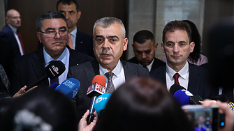 От АПС не казват дали ще върнат веднага третия мандат