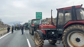 Задръствания и напрежение по границата с Гърция: туристите си тръгват преди фермерската блокада