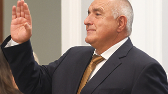 Борисов може и да е комунист, но за него това не е проблем. Проблемът е за ПП-ДБ